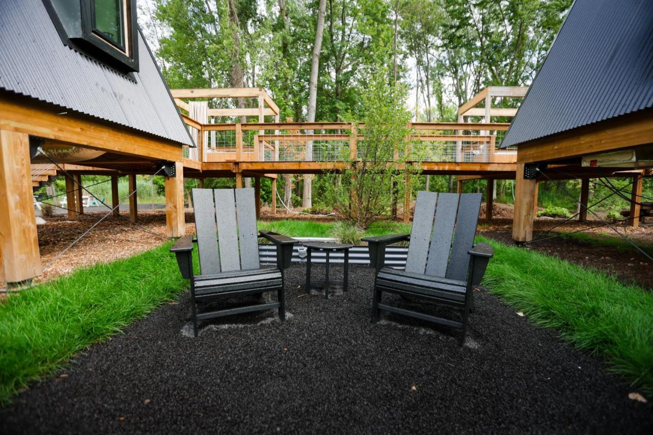 Finger Lakes Treehouse Содус Екстер'єр фото