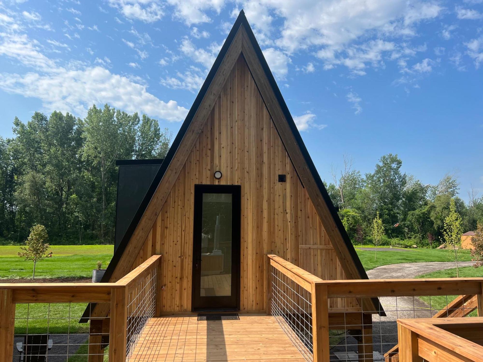 Finger Lakes Treehouse Содус Екстер'єр фото